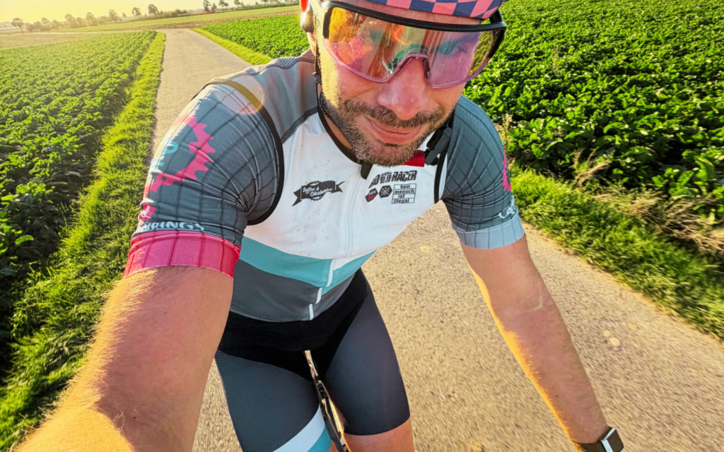 Daniel 'Lambi' Lambertz beim Training auf dem Gravelrad